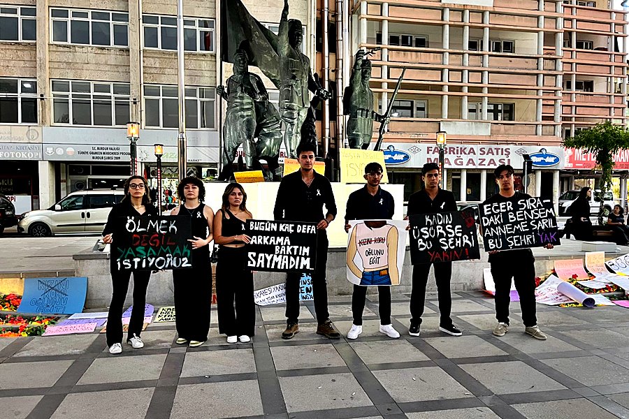 Kadın Cinayetlerine Hayır Burdur 014