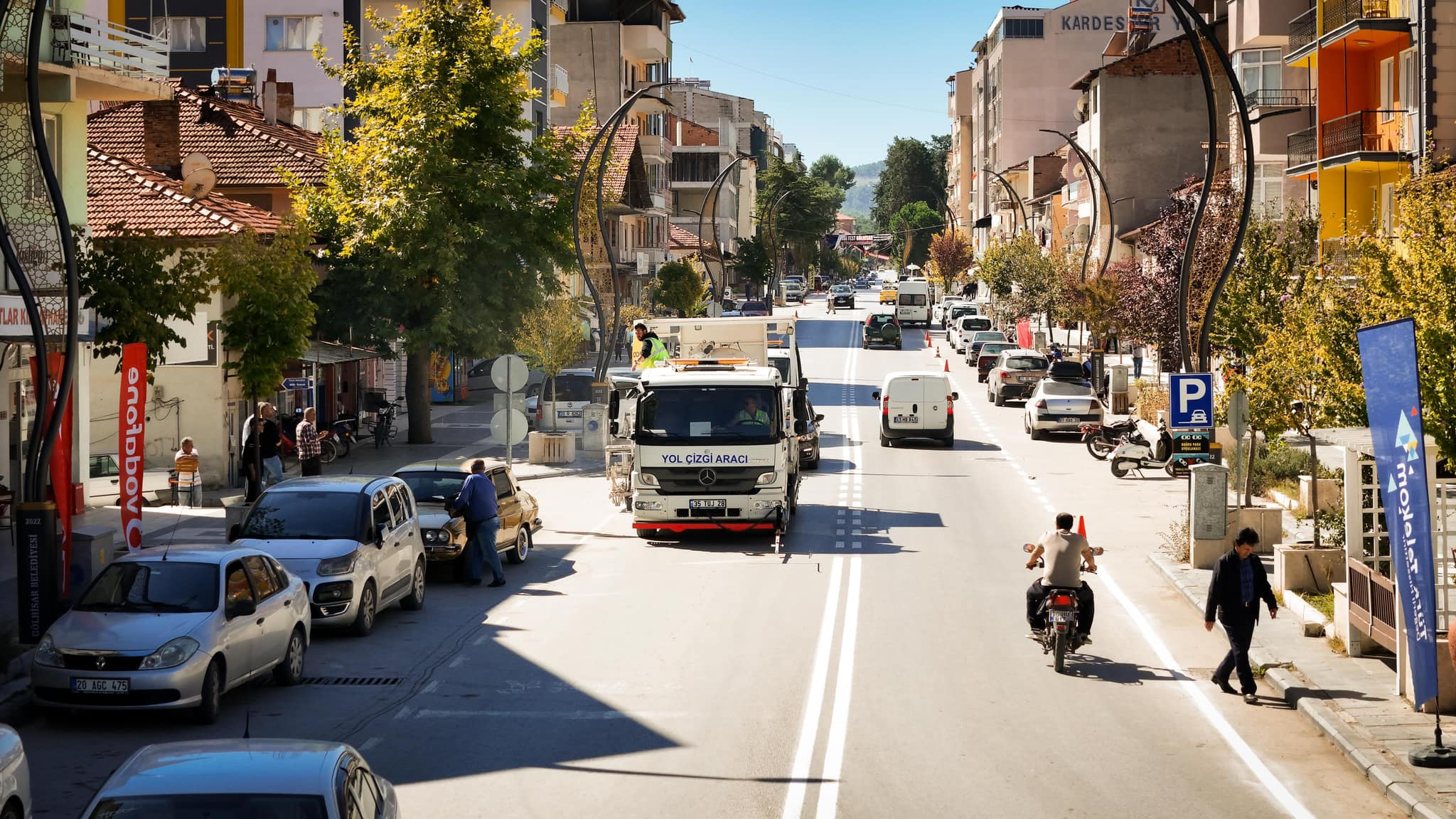 Trafik Güvenliği İçin Gölhisar'da Yol Çizgileri Yenileniyor 3