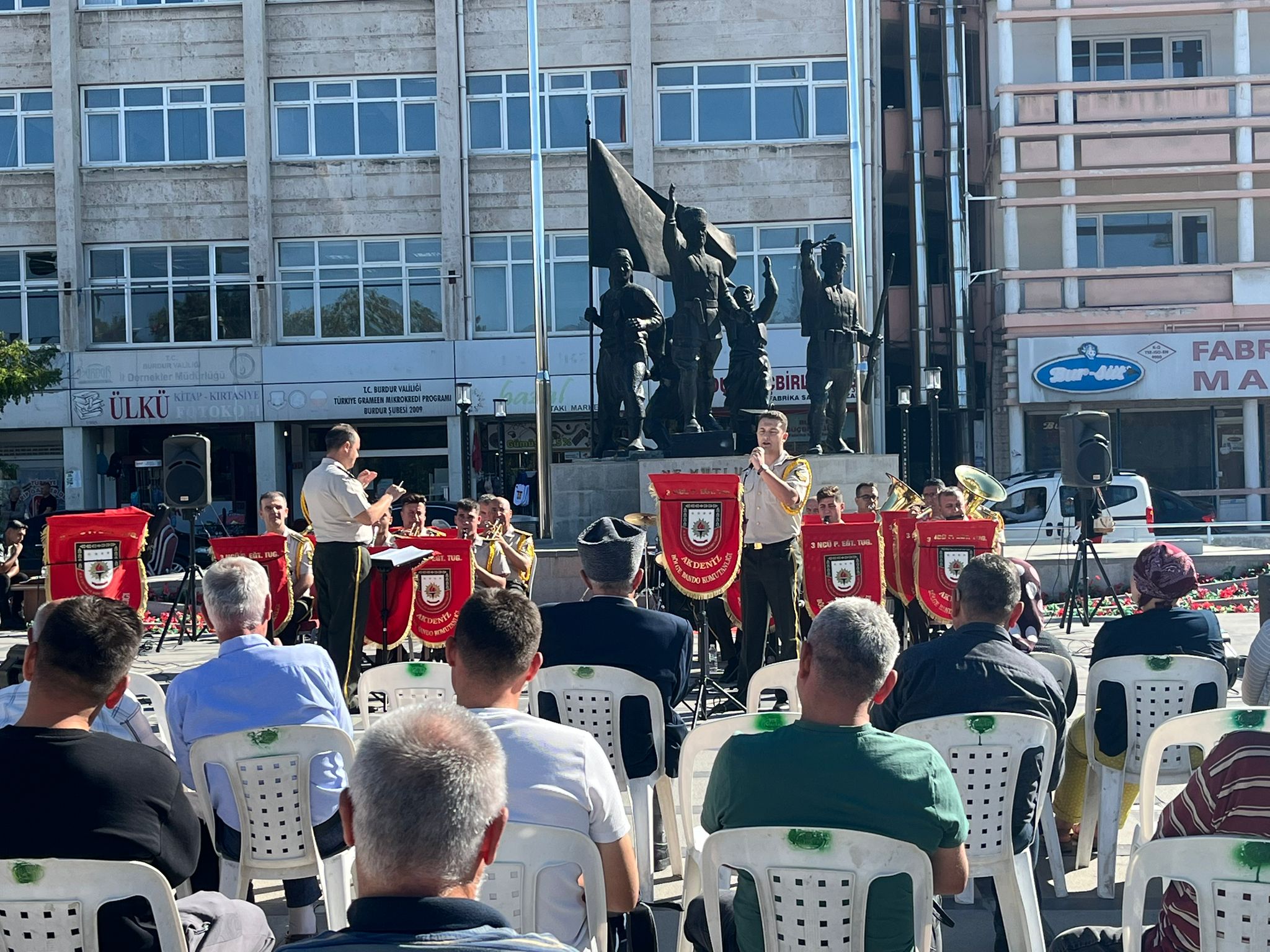 Antalya Bölge Komutanlığı Bandosu’ndan Burdur Halkına Coşkulu Konser