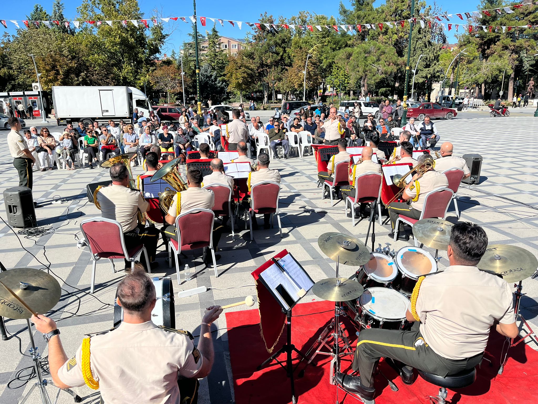 Antalya Bölge Komutanlığı Bandosu’ndan Burdur Halkına Coşkulu Konser