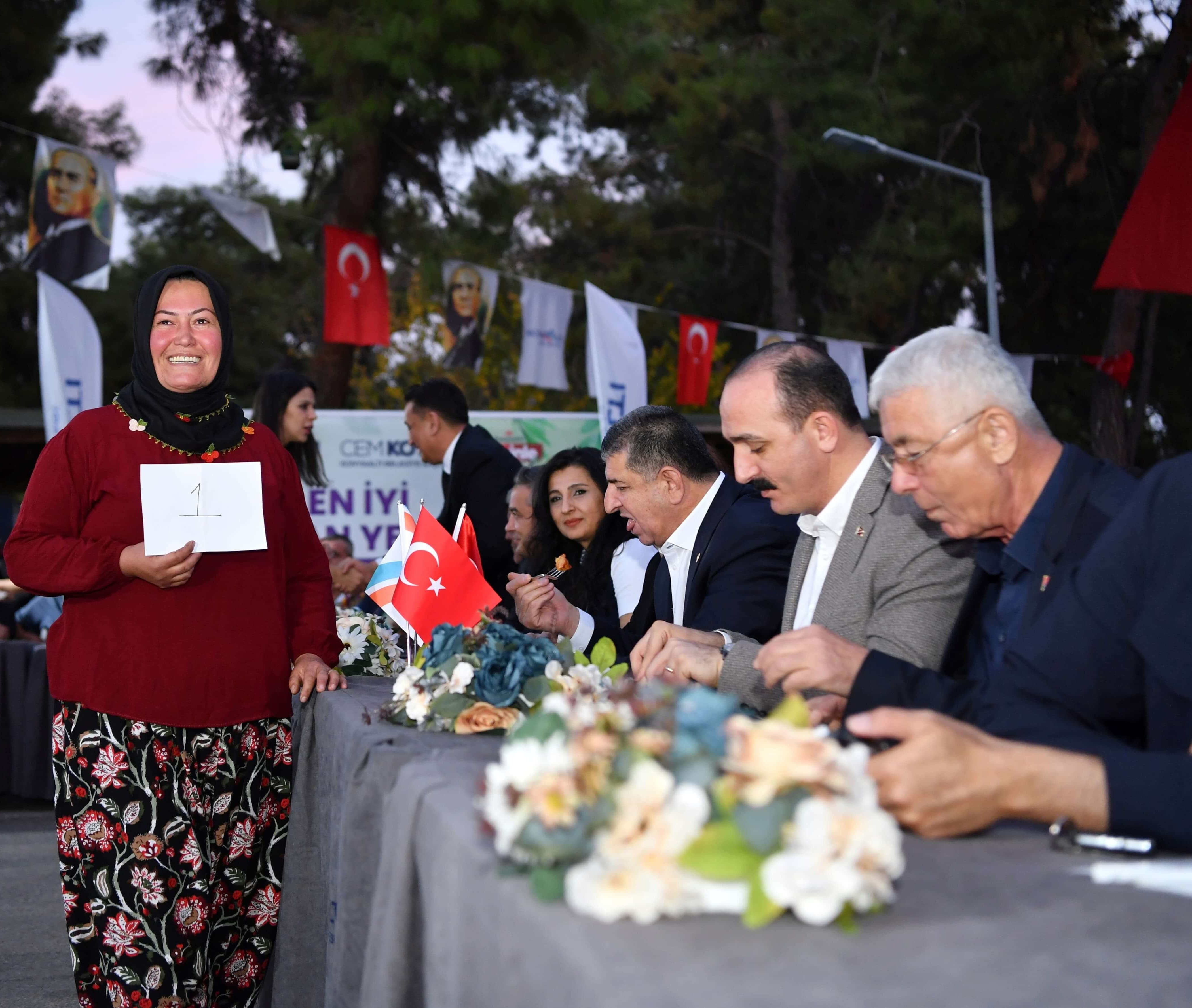 Konyaaltı’nda Coşku Patlıcan Şenliğinde En İyi Yemek Seçildi! (1)