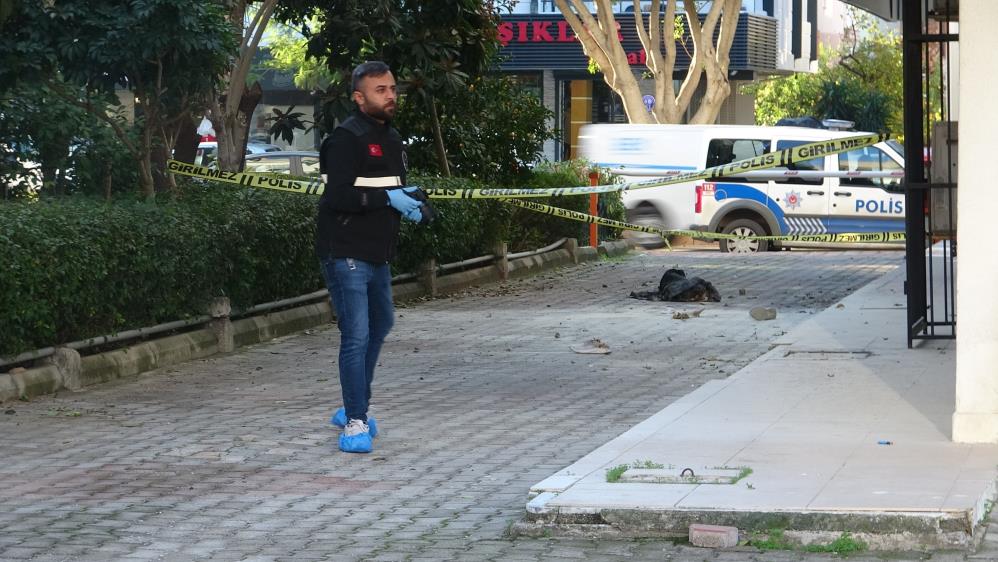 Antalya Eşinde Benzin Döküp Yaktı 2