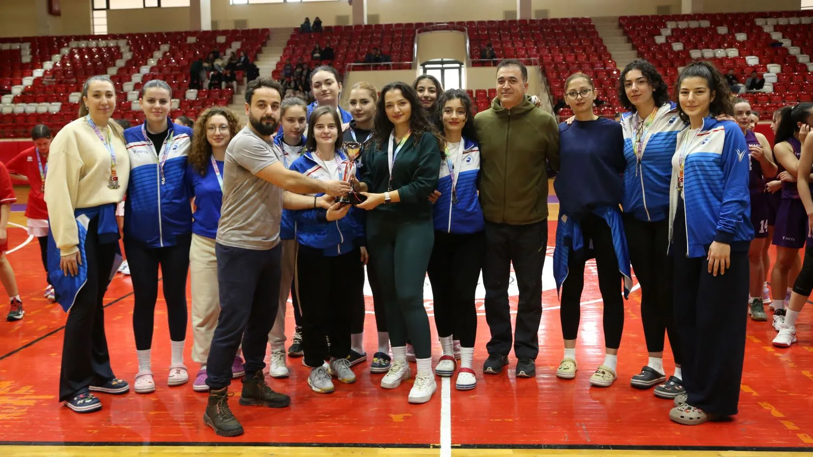 Makü Kadın Basketbol Takımı Süper Lig Yolunda! 4