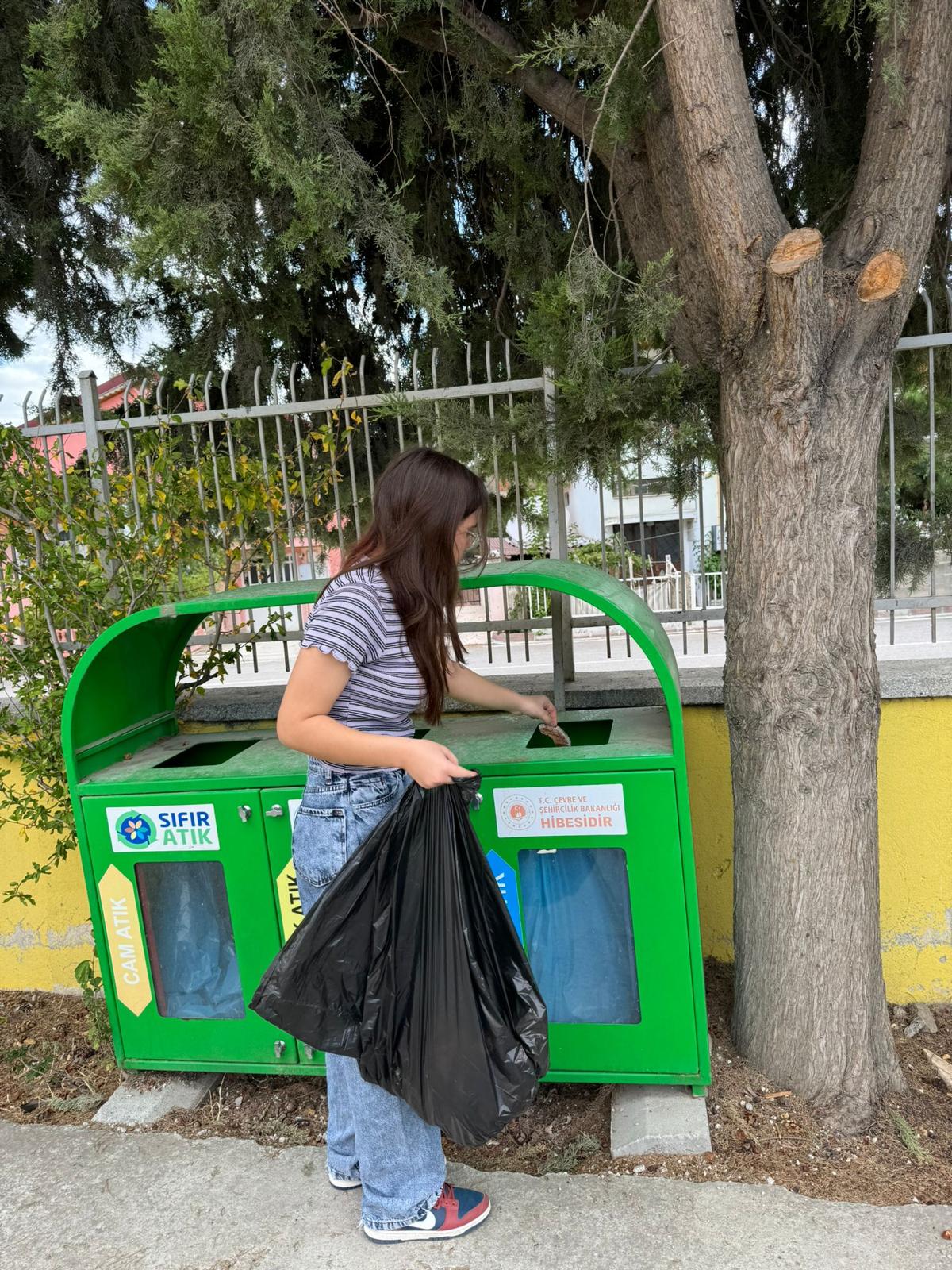 Okul Bahçesinde Yağmur Suyu İle Bakın Ne Yaptılar 2