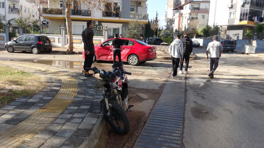 17 Yaşındaki Ehliyetsiz Motosiklet Sürücüsü Ölümden Döndü