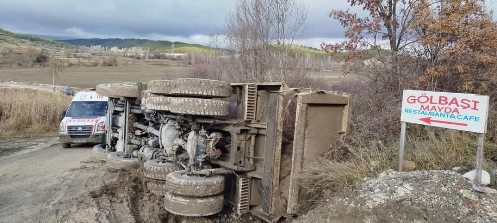 Burdur’da Kamyon Kazası Sürücünün Burnu Bile Kanamadı