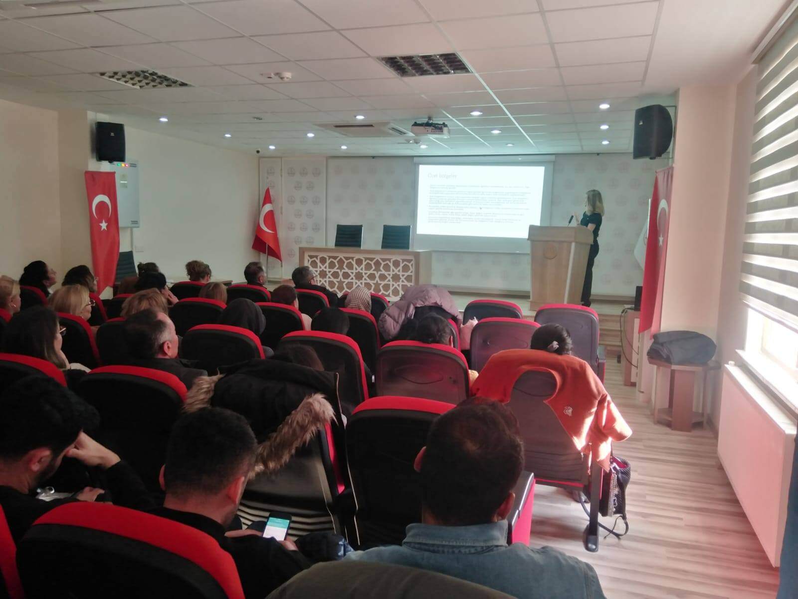 Burdur’da Özel Gereksinimli Bireyler İçin Anlamlı Eğitim Semineri (1)