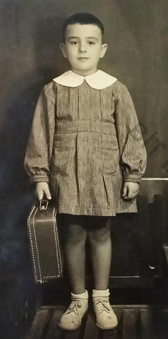 1943