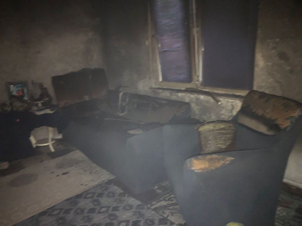 Bucak Ta Aksam Saatlerinde Sirenler Korkuttu Ev Kullanilamaz Hale Geldi F O1 M T