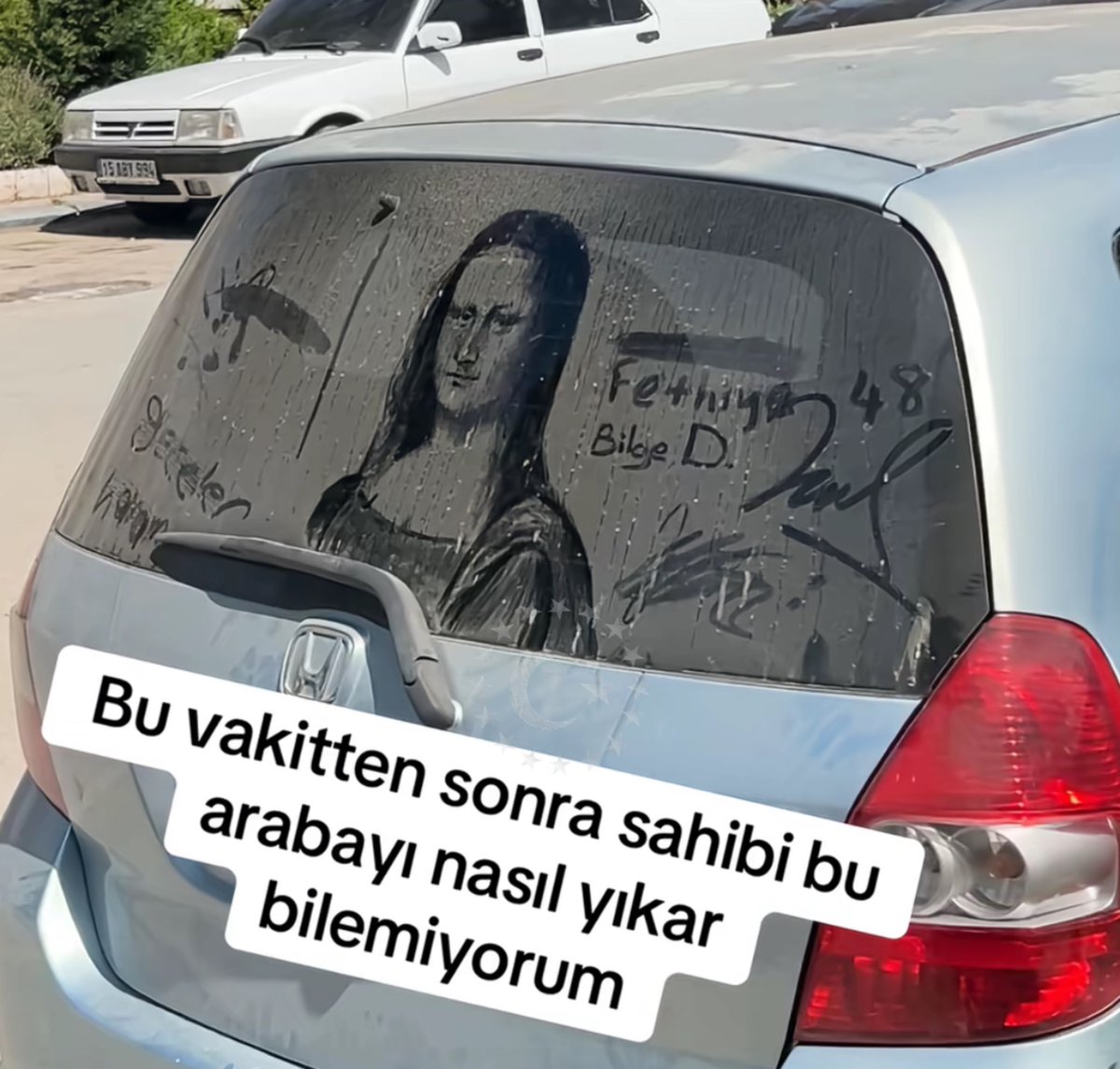 Gxbi Bf R W Q A A2 Yw T