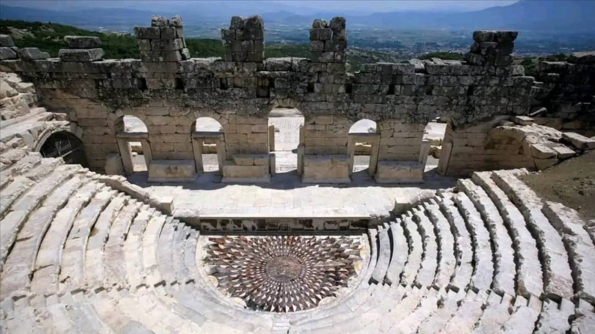 Medusa Mozaği Burdur (4)