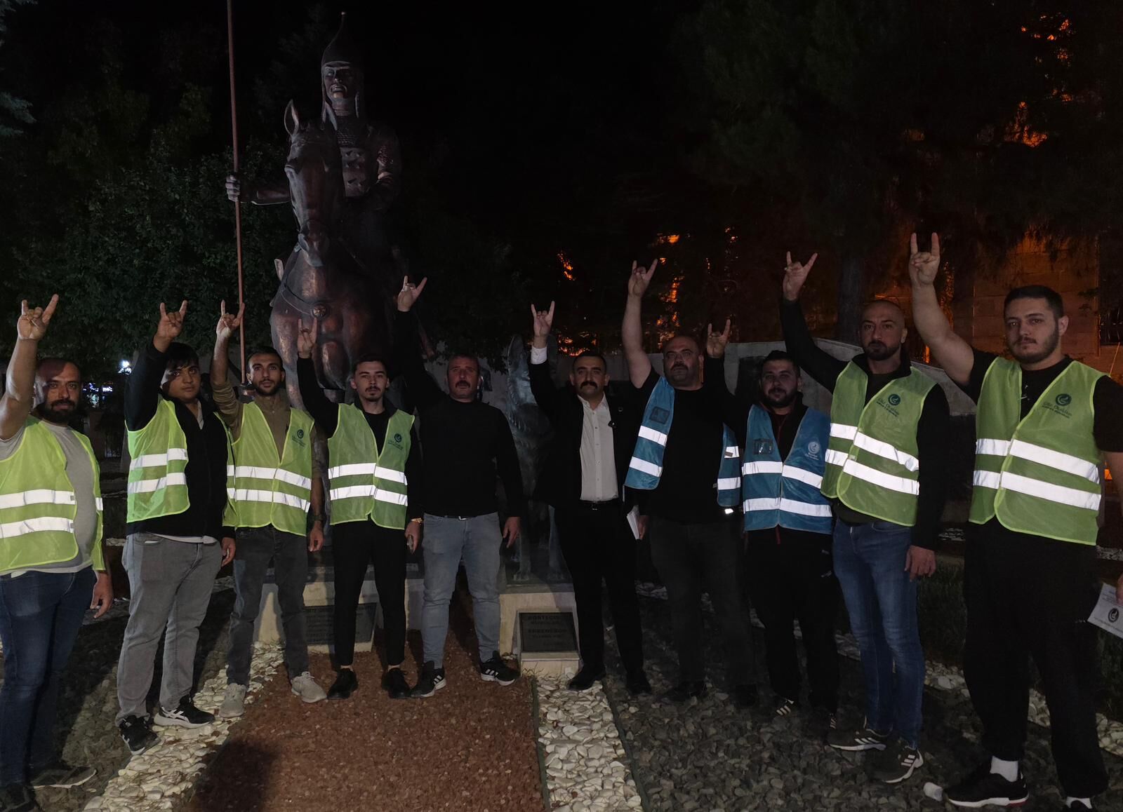 Burdur Ülkü Ocakları (2)