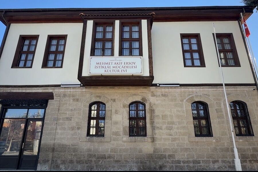 Mehmet Akif Ersoy Burdur 001