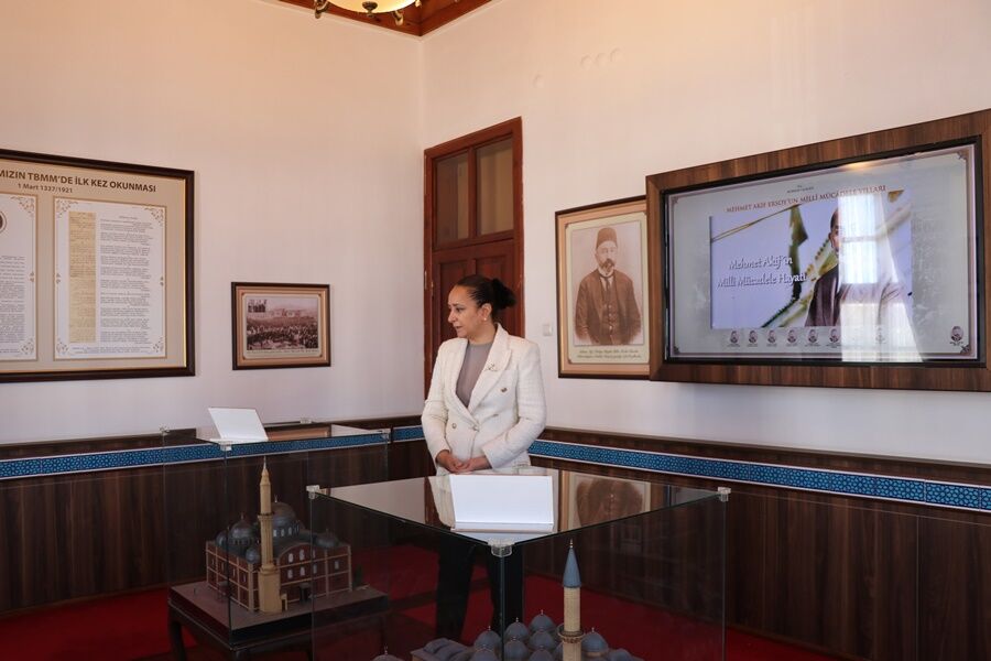 Mehmet Akif Ersoy Burdur 002