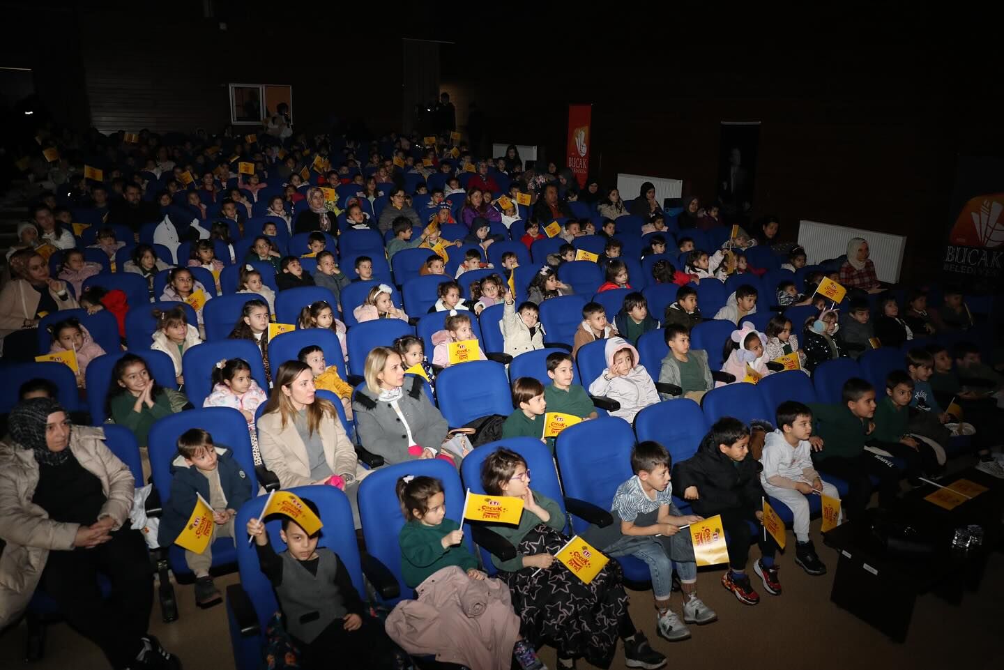Tiyatromuz Sona Erdi (7)