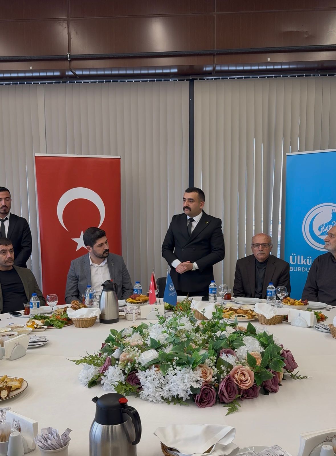 Ülkü Ocakları 12-1