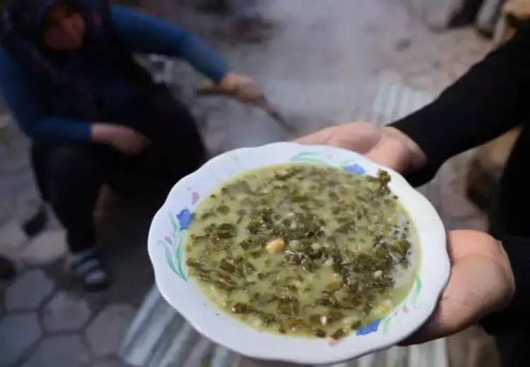 Ramazan Ayinin Gozde Yemegi Dogada Zehirli Ot Olarak Bilinse De Sofrada Sifaya Donusuyor 1772701388 9008 W750 H520