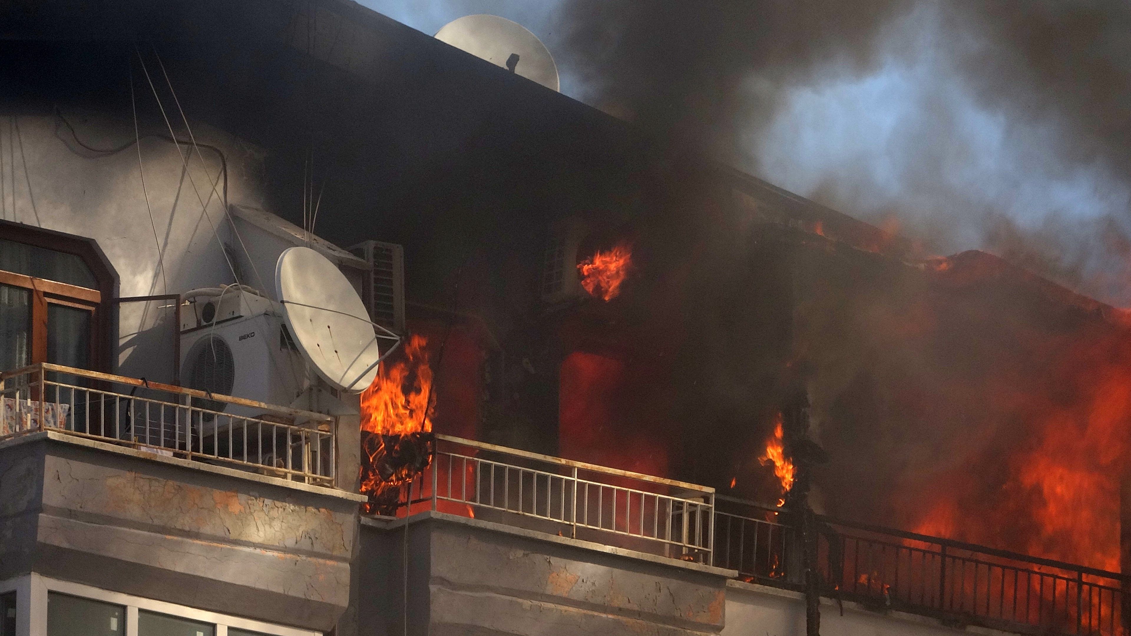 A W751005 04