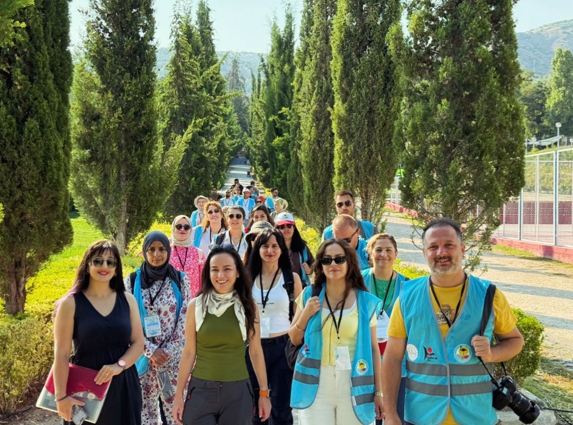 Göller Yöresi̇’ni̇n Çevresel Geleceği̇ Bi̇li̇msel Eği̇ti̇mlerle Ele Alindi 2