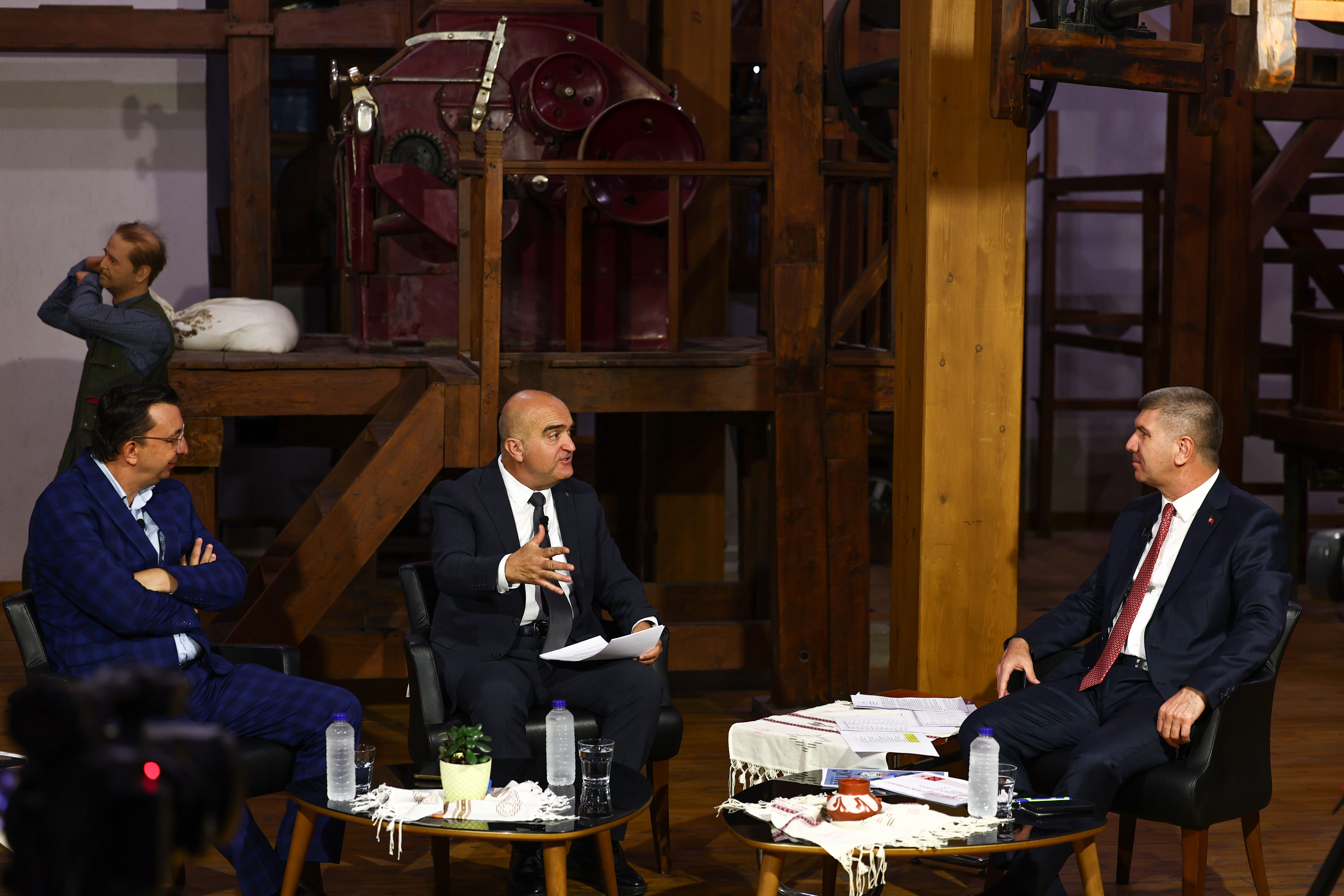 Kanal 15 Canlı Yayın (2)