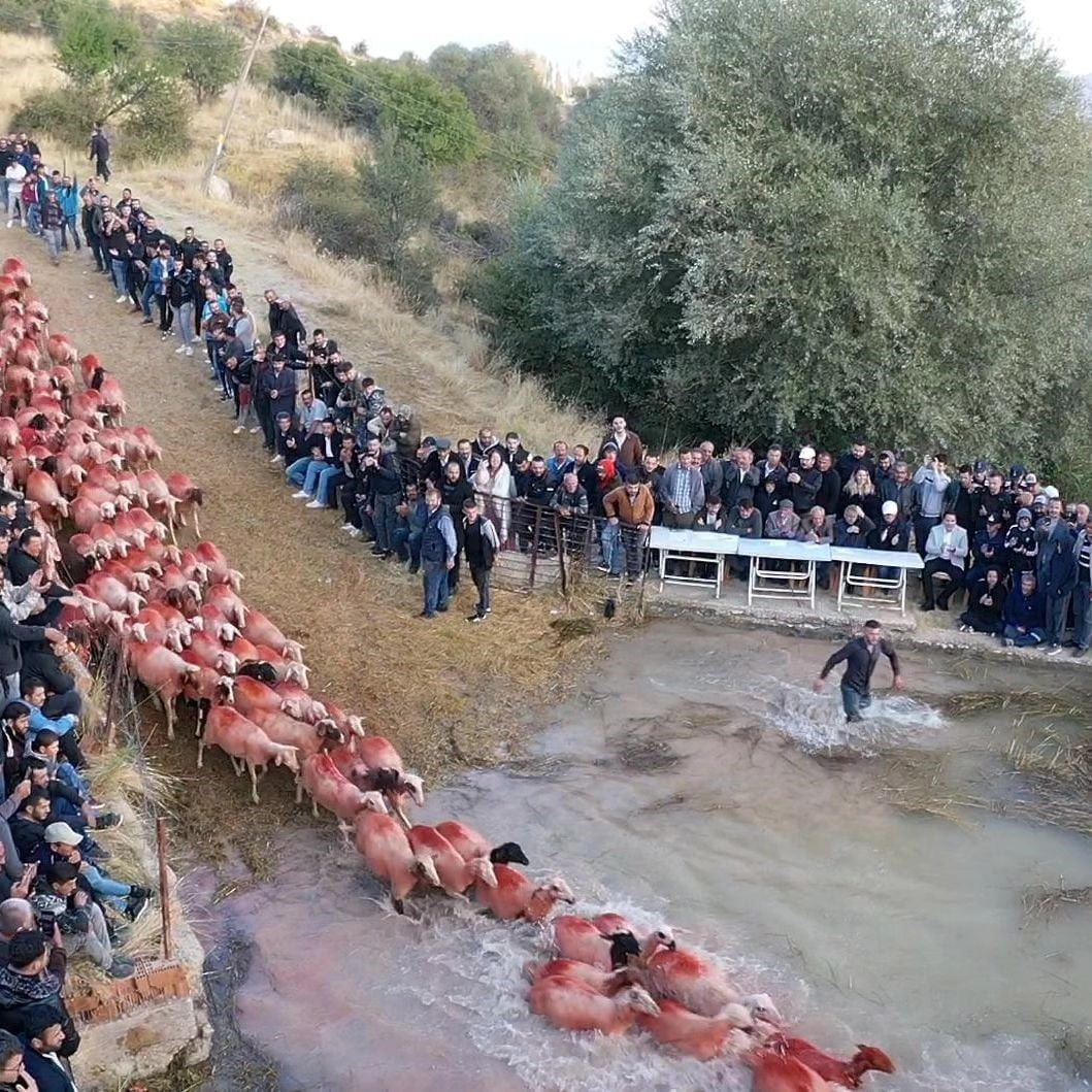 BURDUR'UN 750 YILLIK YÖRÜK GELENEĞİ 