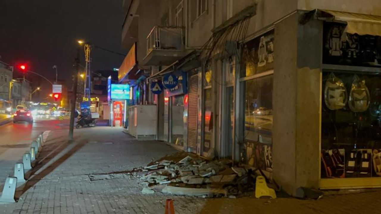 Ataşehir'de bir dairenin balkonu çöktü