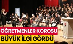 Burdur'da öğretmenler korosu konseri büyük ilgi gördü