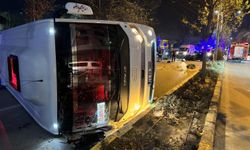 Elazığ'da midibüs ile otomobilin çarpıştığı kazada 5 kişi yaralandı