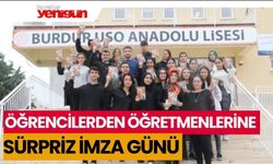 ÖĞRENCİLERDEN ÖĞRETMENLERİNE SÜRPRİZ İMZA GÜNÜ