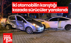 İki otomobilin karıştığı kazada sürücüler yaralandı