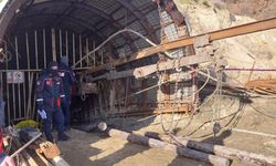 Kütahya'da linyit madeninde göçük: 1 işçi mahsur kaldı