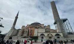 Ayasofya'nın II. Beyazıt minaresi söküldü