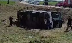 Ankara'da halk otobüsü devrildi