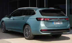 Volkswagen Passat Variant 2024 Türkiye'de Kaç TL?