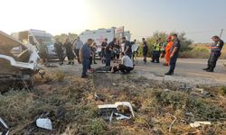Adana’da Feci Kaza! Tır ve Kamyonet Çarpıştı: 3 Ölü, 2 Yaralı