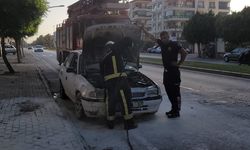 "Gazipaşa'da Otomobil Yangınına Polis Müdahalesi Şaşırttı