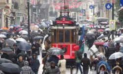 İstanbul’da sağanak yağmur hayatı olumsuz etkiledi