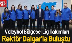 Türkiye Üniversite Sporları Voleybol Takımları Rektör Dalgar’la Buluştu