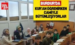 Burdur'da Çocuklar Kur’an Öğrenirken Camiyle Bütünleşiyor