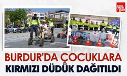 Burdur'da Çocuklara Kırmızı Düdük Dağıtıldı