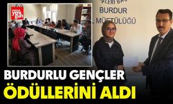 Burdurlu Gençler Ödüllerini Aldı