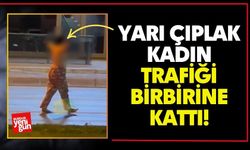 Yarı Çıplak Kadın Trafiği Birbirine Kattı