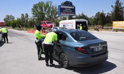AFYONKARAHİSAR - Çevre yollarında bayram hareketliliği yaşanıyor