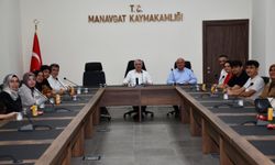 Manavgat'ta başarılı öğrenciler ödüllendirildi