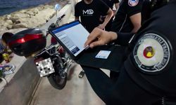 Mersin'de yaya yollarını kullanan motosiklet sürücülerine ceza yazıldı