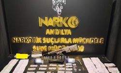 Antalya'da Narkotik Operasyonlarında 17 Kişi Tutuklandı