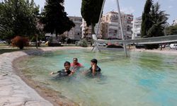 Antalya Sıcaktan Kavruldu! Çocuklar Havuzlara Koştu