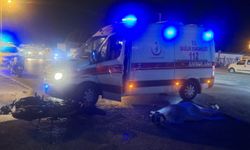 Antalya'da otomobille çarpışan motosikletin sürücüsü öldü