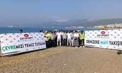 Mersin'de liman işçileri sahili temizledi