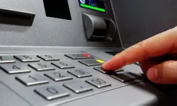 Yeni dolandırıcılık yöntemi: ATM ekranında Bu görsel varsa uzaklaşın